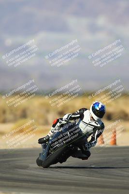 media/Jan-13-2024-SoCal Trackdays (Sat) [[9c032fe5aa]]/Turn 16 Set 2 (1120am)/